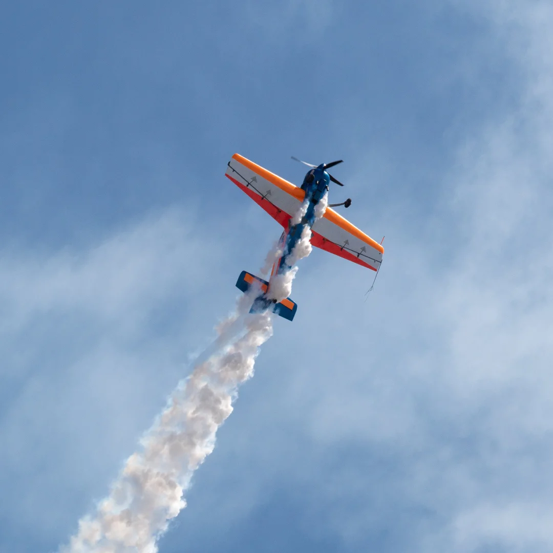 Projeto Air Invictus da Nhdesign: Momento captado durante a demonstração aérea