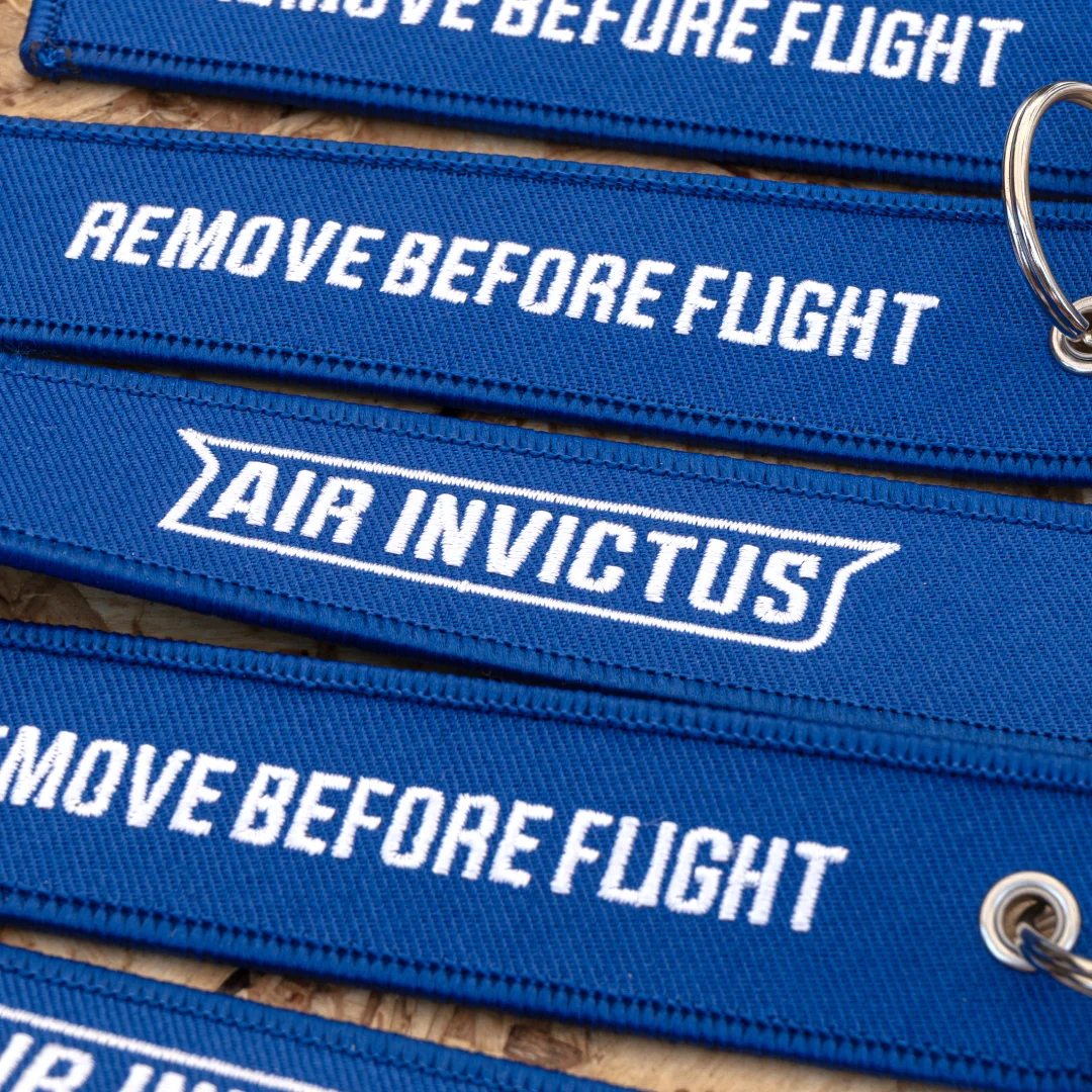 Projeto Air Invictus da Nhdesign: Aplicação da identidade em acessório promocional