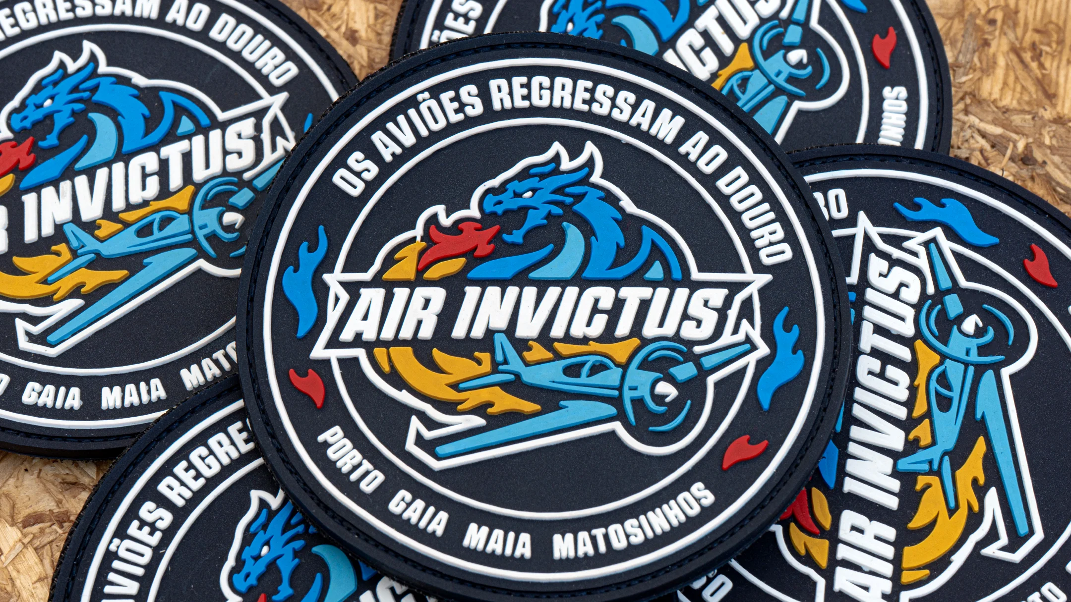 Projeto Air Invictus da Nhdesign: Conjunto de produtos oficiais do evento