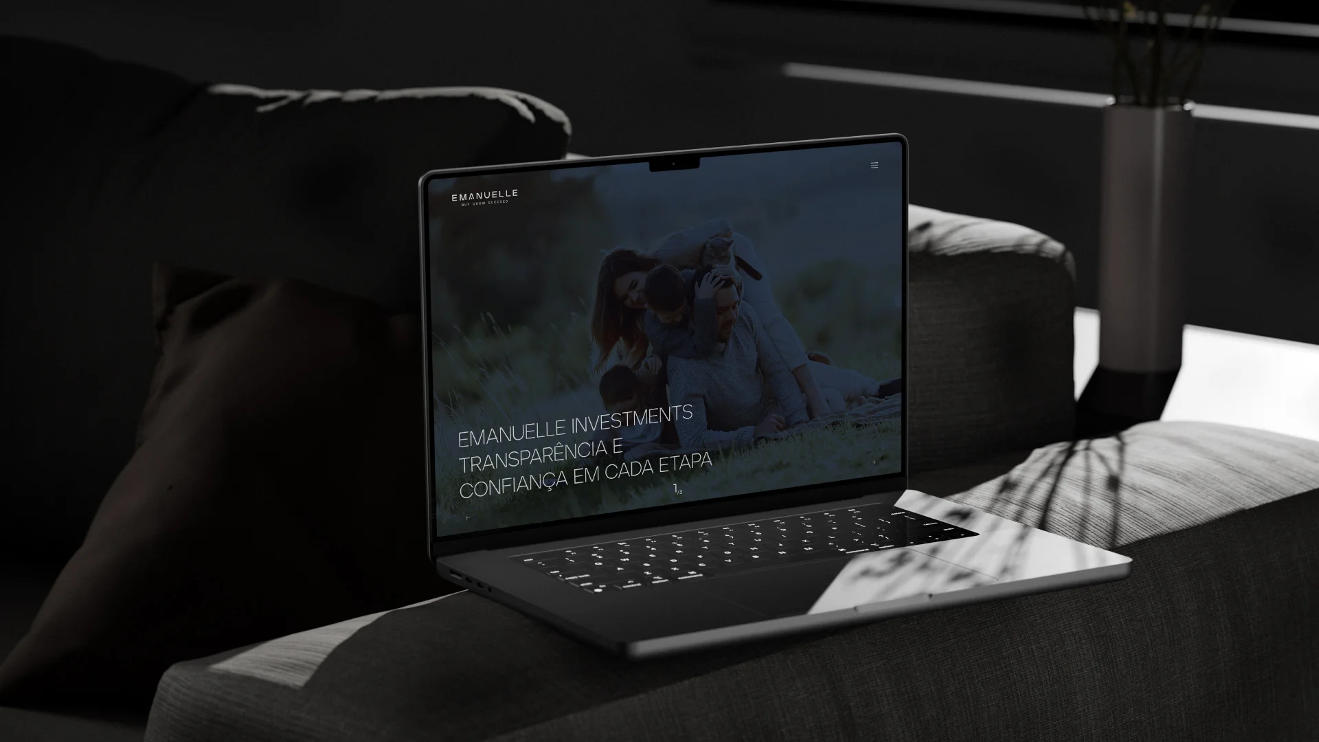 Nhdesign project Emanuelle: Digital interface with clean design focused on presenting services