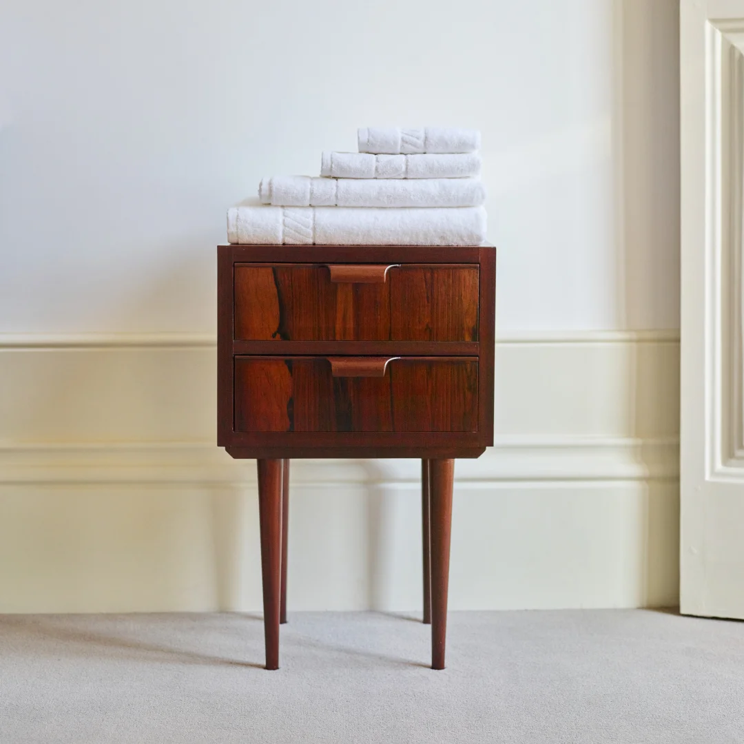 Nhdesign project Kazley: Wooden Kazley cabinet with integrated sink in interior setting