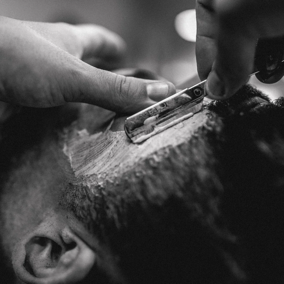 Projeto Le Beard da Nhdesign: Execução de barbear com foco na precisão e acabamento