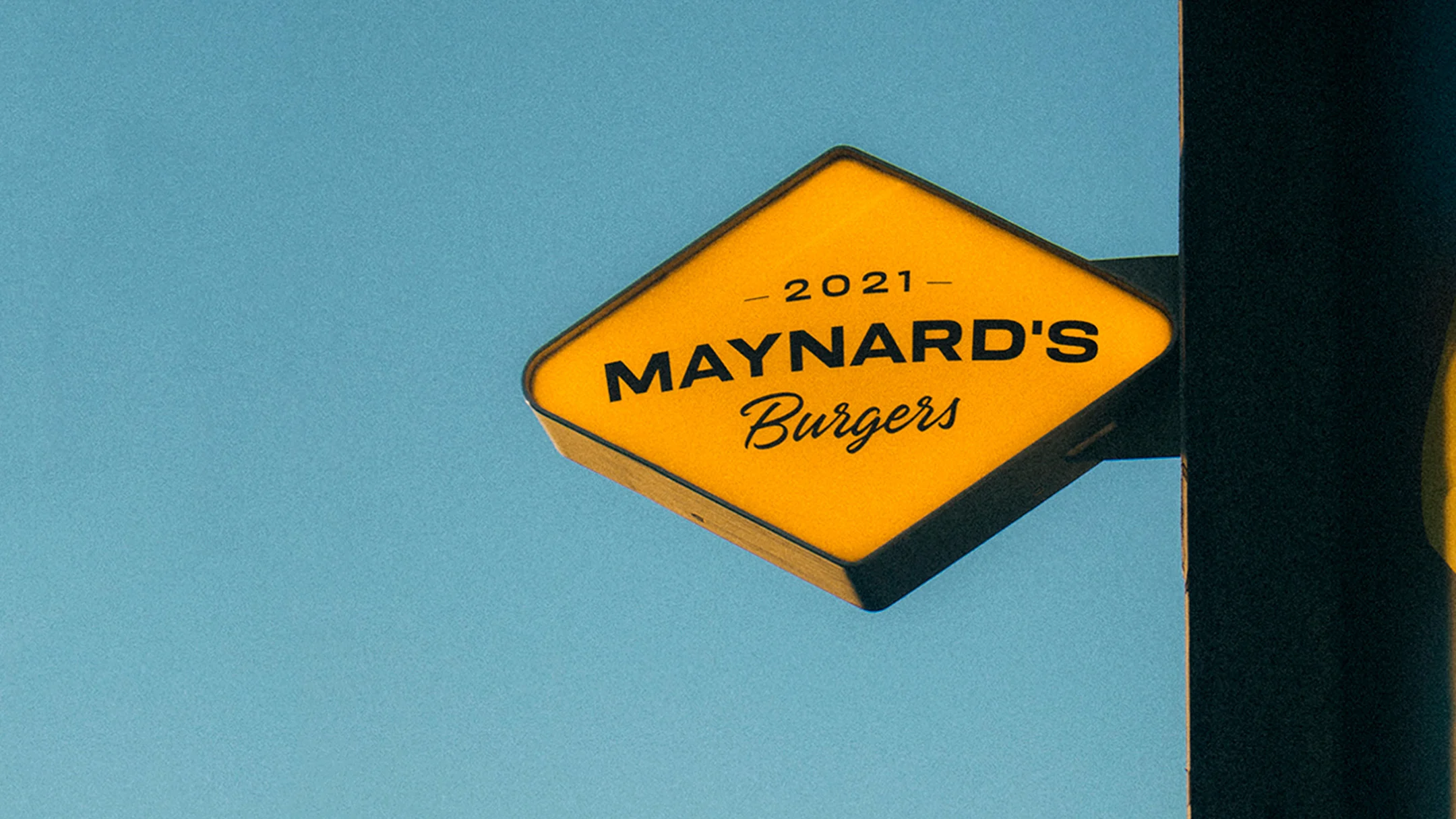 Projeto Maynard's Burgers da Nhdesign
