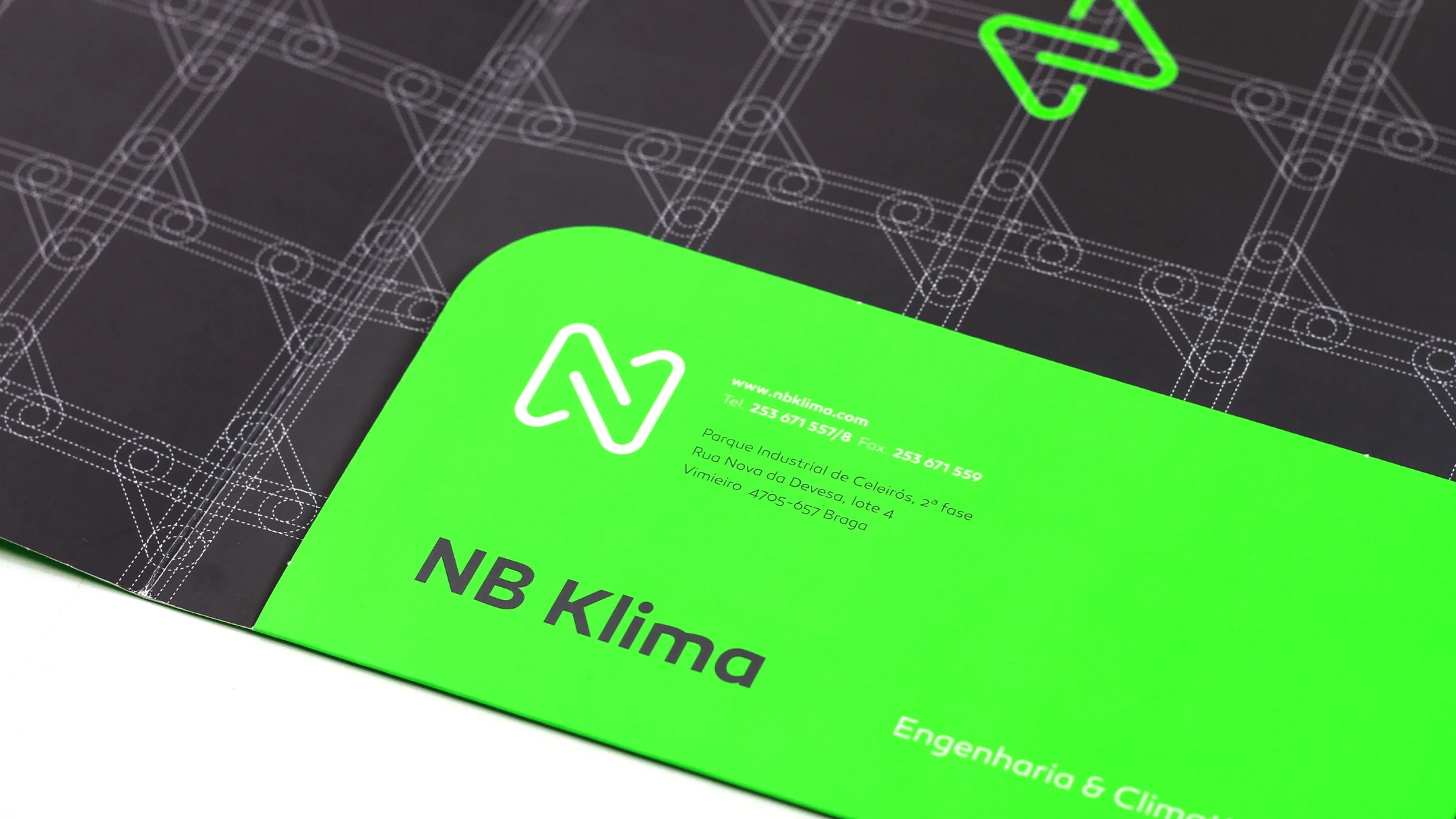 Nhdesign project NB Klima: NB Klima corporate folder in black and green