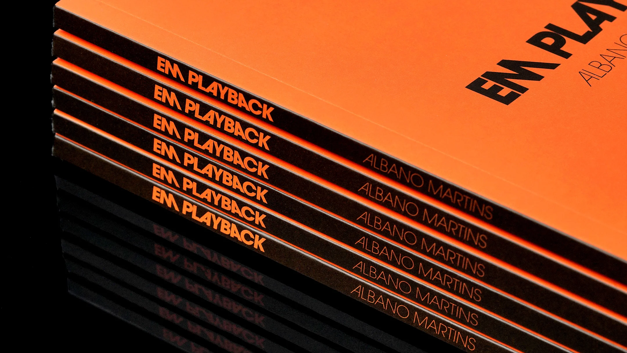 Nhdesign project Em Playback: Cover of Albano Martins' catalog, Em Playback
